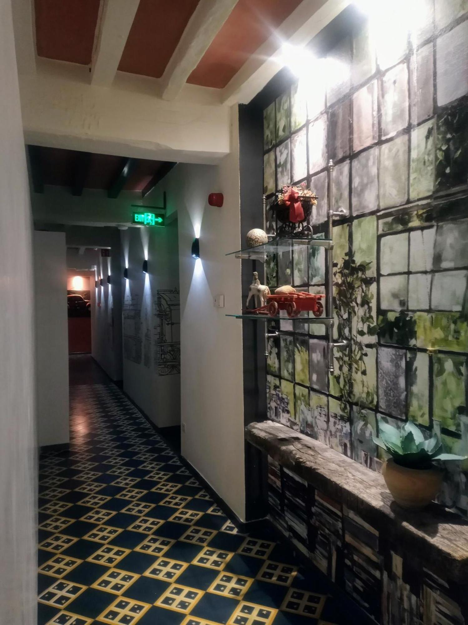 Kolmojen Hotel Sint-Truiden Luaran gambar