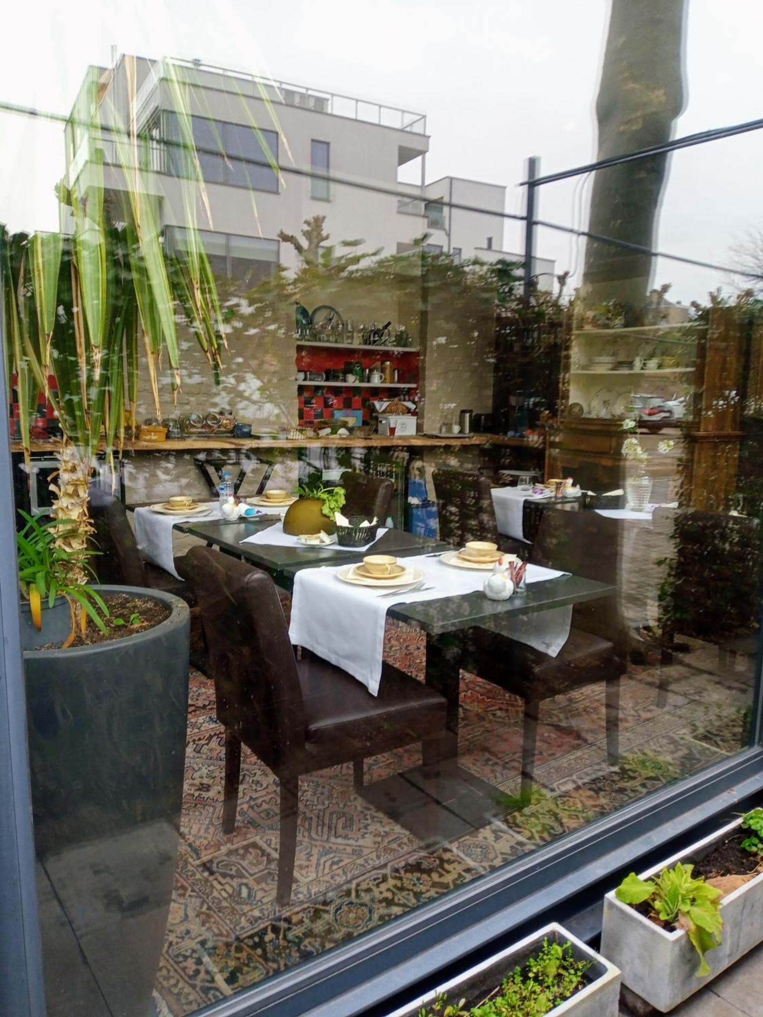 Kolmojen Hotel Sint-Truiden Luaran gambar
