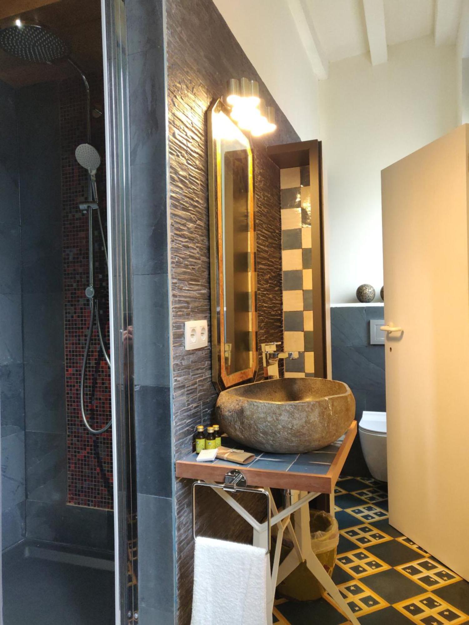 Kolmojen Hotel Sint-Truiden Luaran gambar